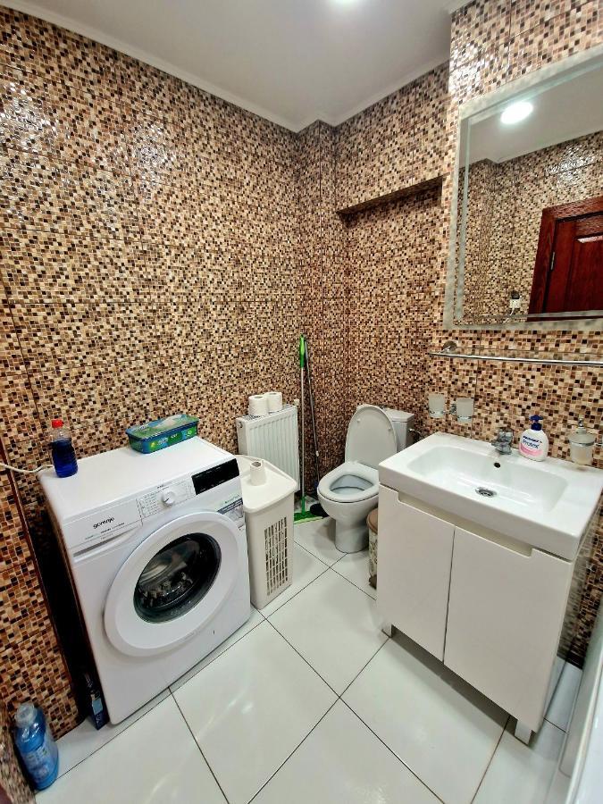 Cozy Appartment In The Center Targoviste Exterior foto